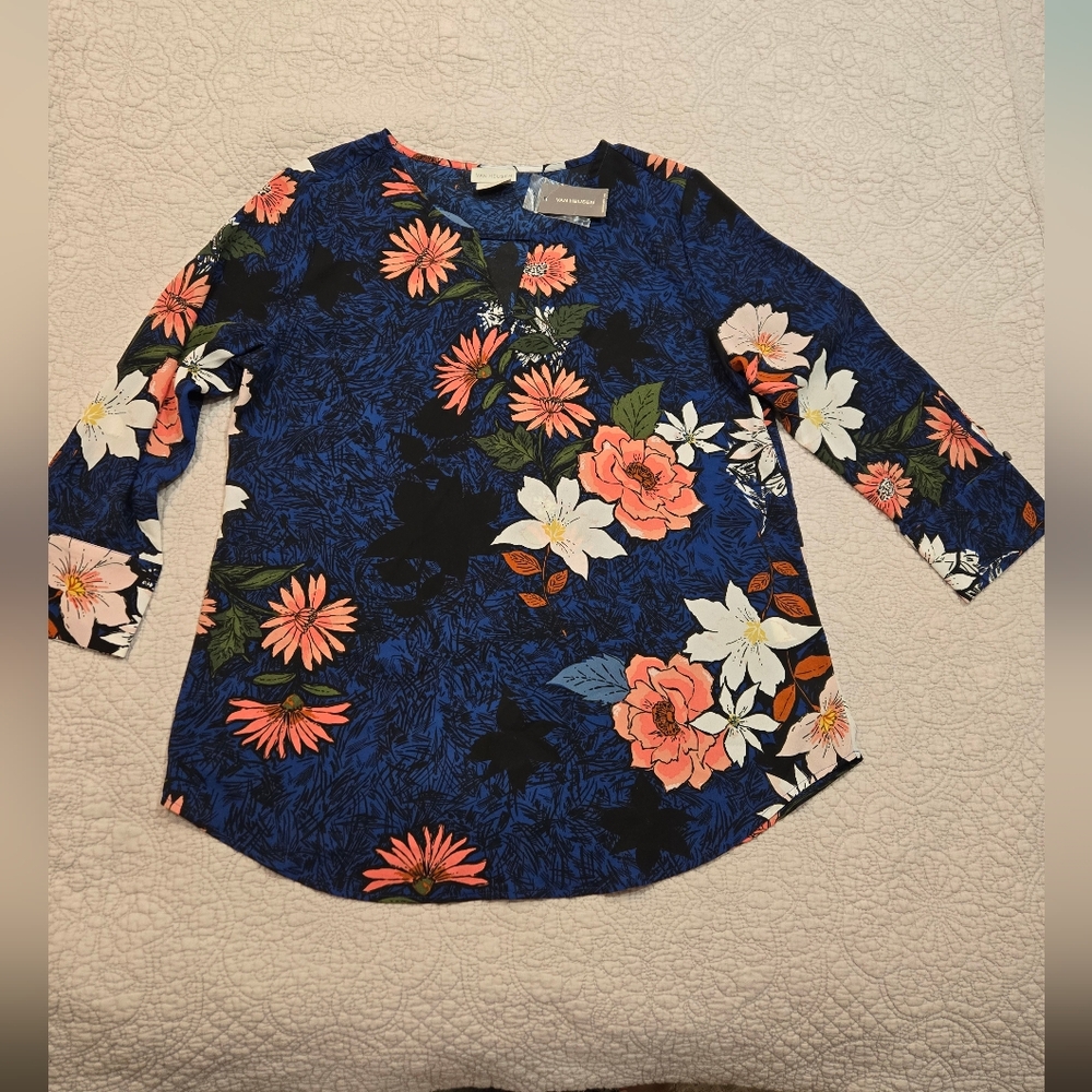 Van Heusen Floral Long Sleeve Blouse Sz S/P 100% Polyestet